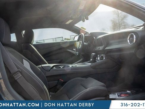 Used 2022 Chevrolet Camaro LT image 18