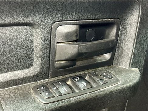 Used 2017 RAM 1500 Express image 18