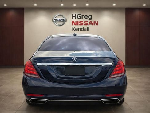 Used 2017 Mercedes-Benz S 550 4MATIC Sedan image 3