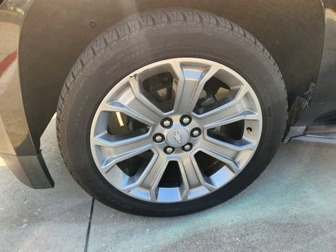 Used 2018 Chevrolet Tahoe LT RWD image 9