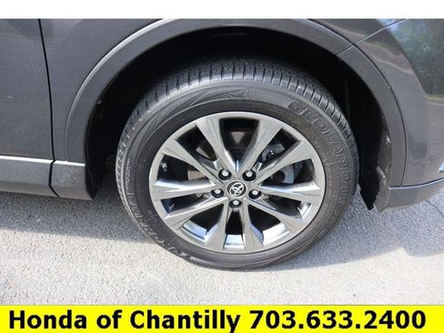 Used 2018 Toyota RAV4 Limited w/ All Weather Liner Package AWD/4WD image 28