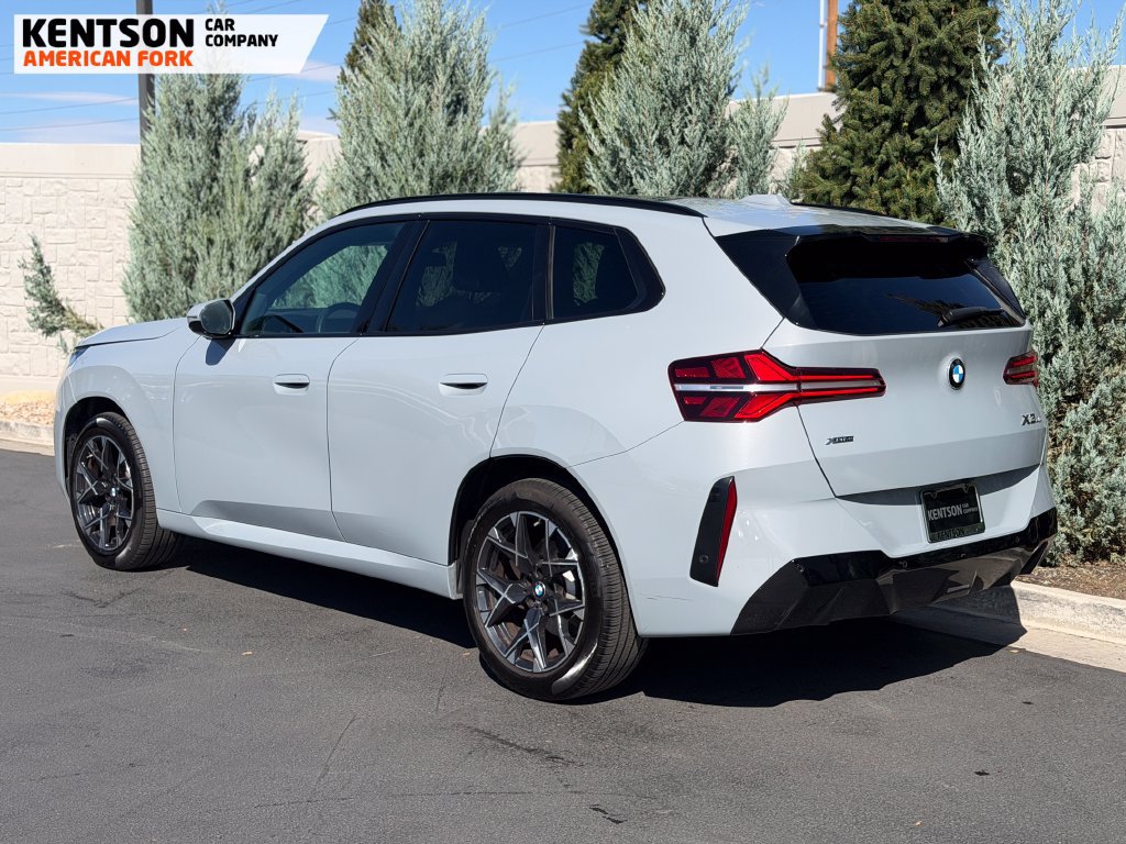 Used 2025 BMW X3 xDrive30i AWD/4WD image 5