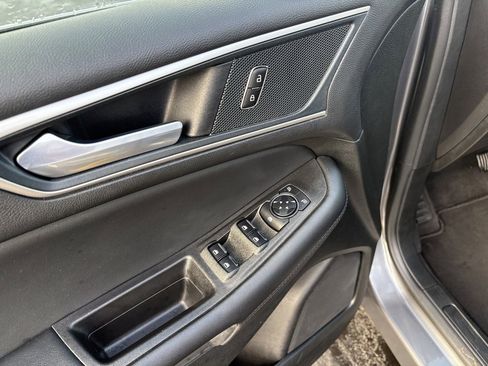 Certified 2024 Ford Edge SEL image 16