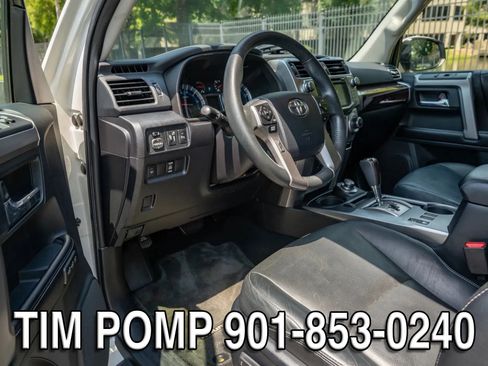 Used 2015 Toyota 4Runner Limited AWD/4WD image 10