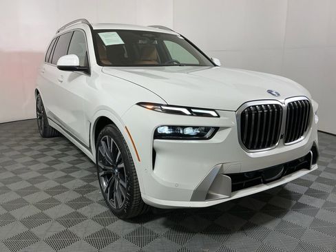 Certified 2024 BMW X7 xDrive40i AWD/4WD image 4