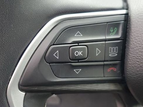 Certified 2024 Jeep Grand Cherokee L Altitude image 9