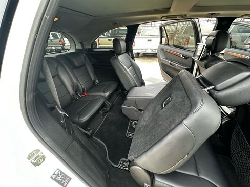 Used 2012 Mercedes-Benz R 350 4MATIC image 43