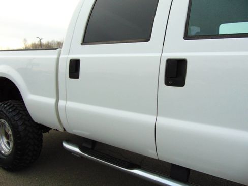 Used 2004 Ford F250 XLT image 39