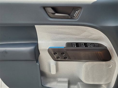 New 2025 Ford Maverick XLT w/ XLT Luxury Package image 25