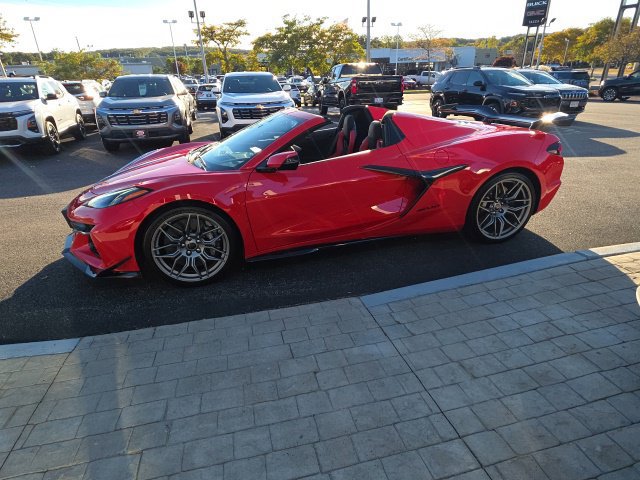 Used 2026 Chevrolet Corvette Z06 w/ Z07 Performance Package RWD image 5