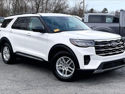Used 2025 Ford Explorer Active