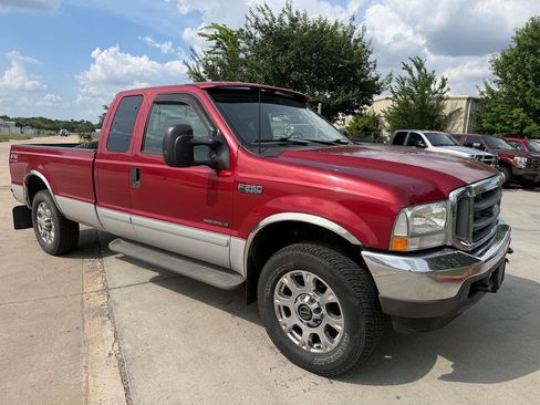 Used 2002 Ford F250 XLT AWD/4WD image 1