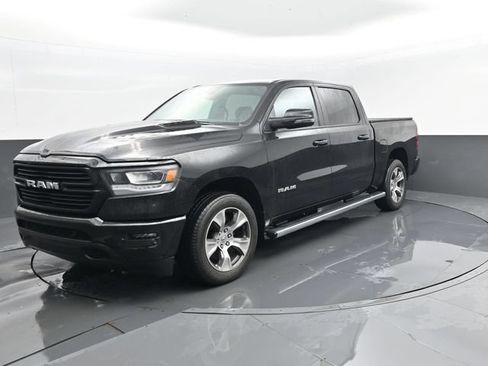 Used 2023 RAM 1500 Laramie AWD/4WD image 2