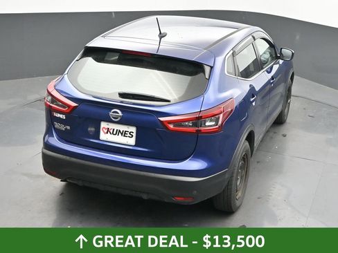 Used 2020 Nissan Rogue Sport S image 41