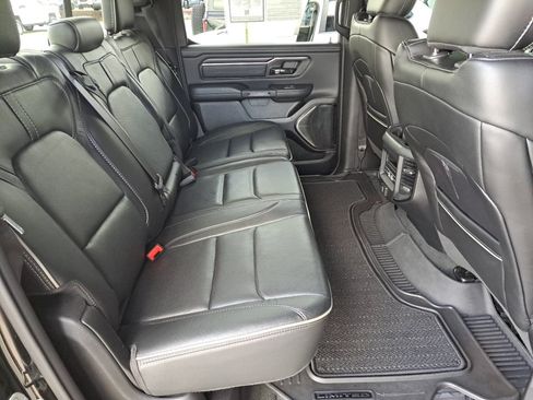 Used 2024 RAM 1500 Limited AWD/4WD image 18