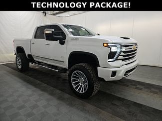 Used 2024 Chevrolet Silverado 3500 High Country w/ Technology Package video 3