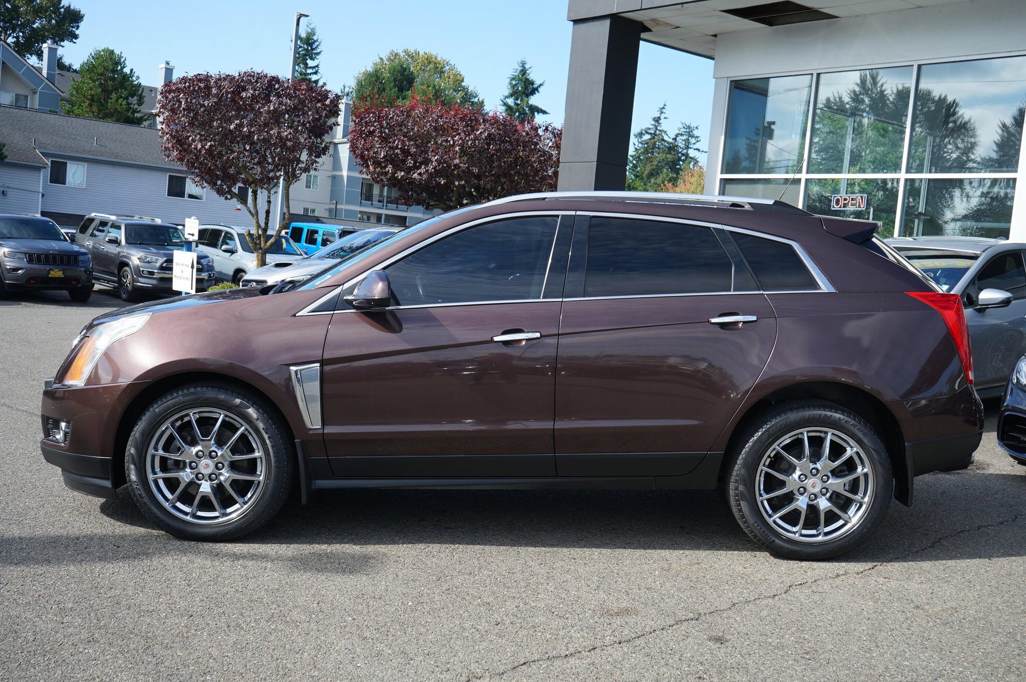 Used 2015 Cadillac SRX Performance w/ Driver Awareness Package AWD/4WD image 2