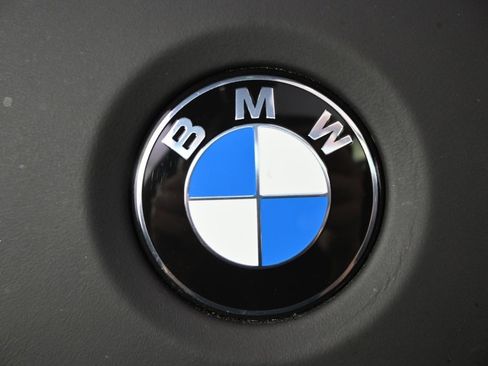 Used 2025 BMW X7 xDrive40i w/ M Sport Package image 33