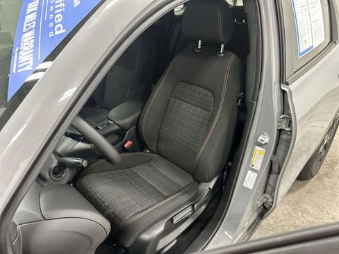Used 2025 Honda HR-V Sport image 12