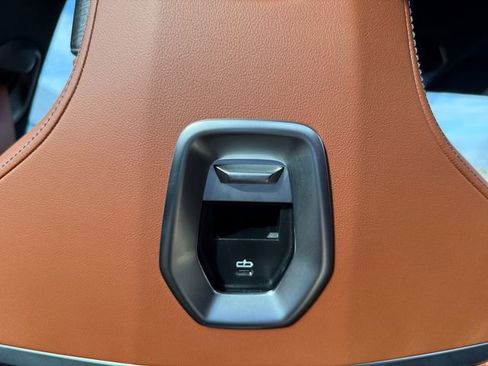 Certified 2026 BMW 750e xDrive w/ Executive Package image 33