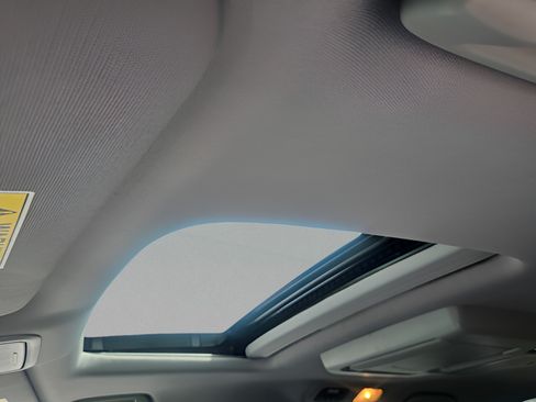 Used 2024 Honda Odyssey Touring image 23