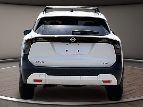 New 2026 Nissan Kicks SV w/ Interior Electronics Package AWD/4WD image 4