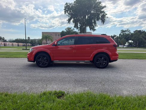 Used 2018 Dodge Journey Crossroad AWD/4WD image 10