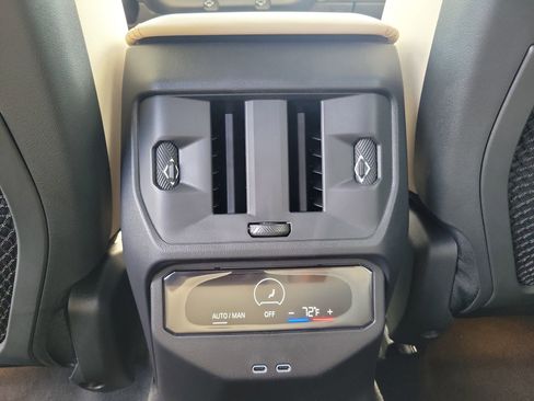 New 2025 BMW X3 xDrive30i w/ Premium Package image 14