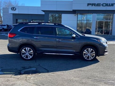 Used 2022 Subaru Ascent Touring image 4