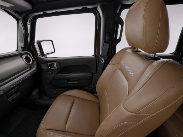 Used 2021 Jeep Wrangler Unlimited Rubicon AWD/4WD image 16