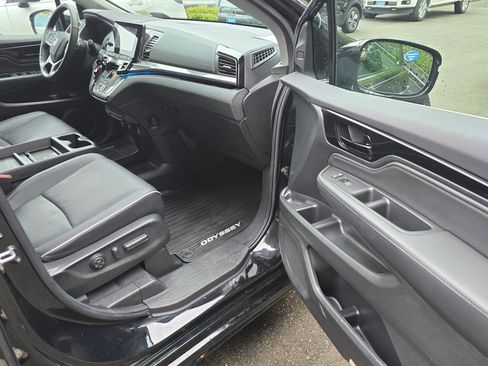 Certified 2023 Honda Odyssey Elite image 12
