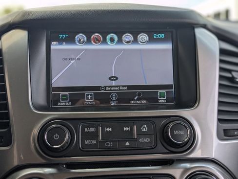 Used 2019 Chevrolet Suburban LT image 13