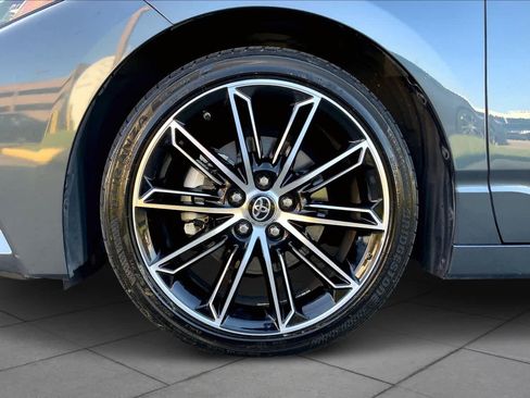 Used 2019 Toyota Avalon XSE w/ All Weather Liner Package FWD image 10