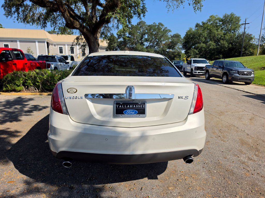 Used 2009 Lincoln MKS FWD image 3