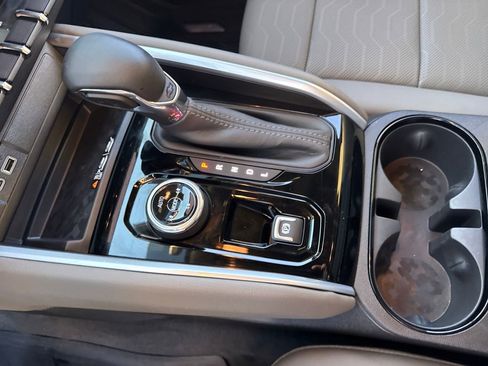 Used 2026 Chevrolet Colorado ZR2 image 18