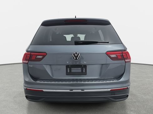 Used 2024 Volkswagen Tiguan SE image 4