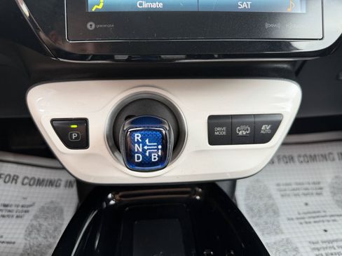 Used 2017 Toyota Prius Prime Premium FWD image 20
