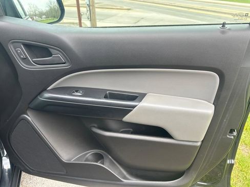 Used 2018 Chevrolet Colorado W/T w/ WT Convenience Package image 8