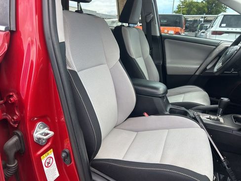 Used 2016 Toyota RAV4 XLE image 22