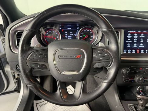 Used 2019 Dodge Charger SXT AWD/4WD image 14