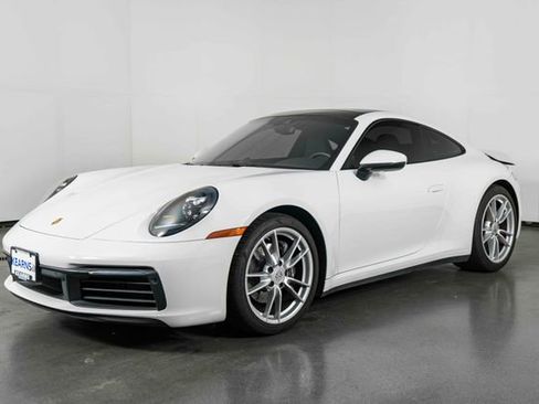 Used 2020 Porsche 911 Carrera image 4