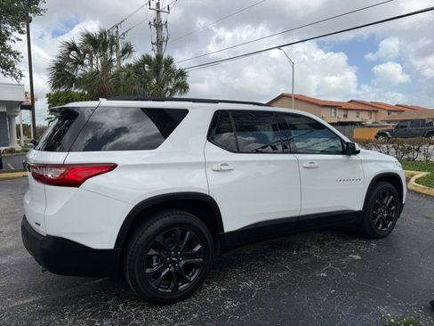 Used 2020 Chevrolet Traverse RS AWD/4WD image 9