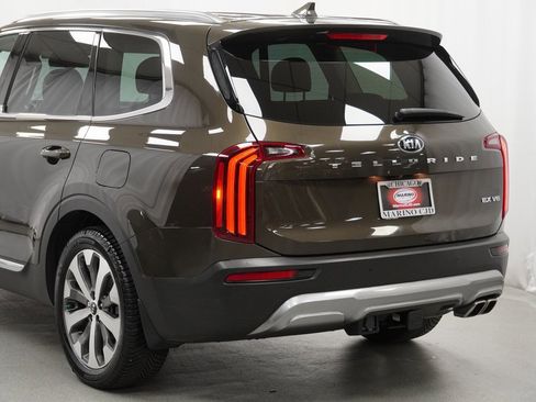Used 2021 Kia Telluride EX w/ EX Premium Package image 13
