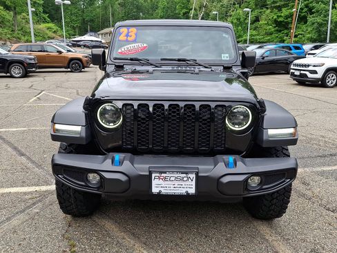 Certified 2023 Jeep Wrangler Unlimited w/ Convenience Group AWD/4WD image 2