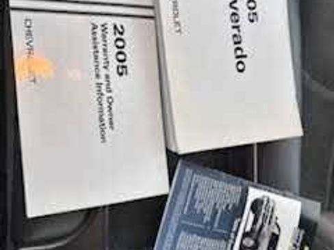 Used 2005 Chevrolet Silverado 1500 LS w/ Light Duty Power Package AWD/4WD image 23