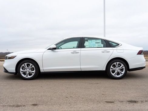 Used 2023 Honda Accord LX image 4