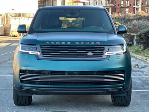 New 2025 Land Rover Range Rover SV image 8