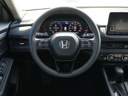 Used 2023 Honda Accord EX image 21