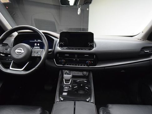 Used 2022 Nissan Rogue Platinum w/ Head-Up Display Package FWD image 3