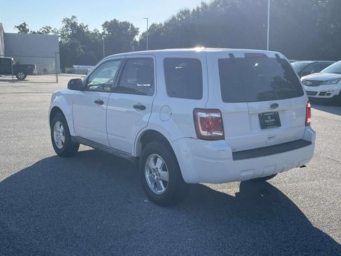 Used 2012 Ford Escape XLS AWD/4WD image 5